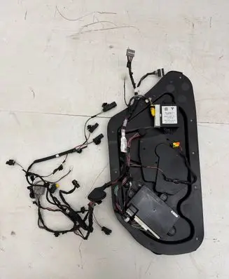 Tesla Model X Door control unit/module 105589100D 103244180G 104549000F