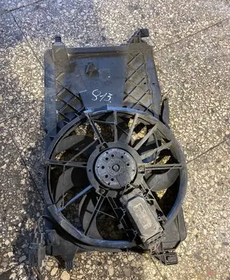 Coolant fan relay