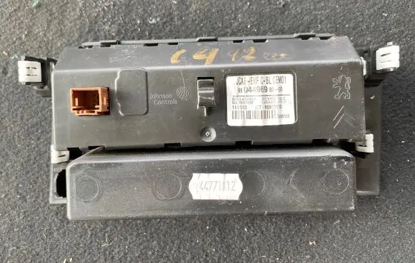 Citroen C4 II Screen/display/small screen 9804496980 2466526 NS813113