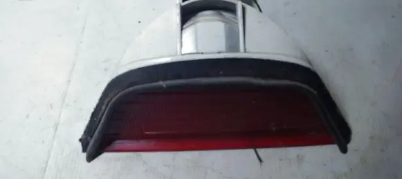 BMW 5 E39 Third/center stoplight 8385659