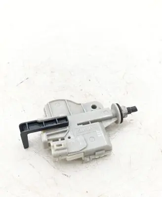 Toyota Highlander XU70 Fuel tank cap lock 