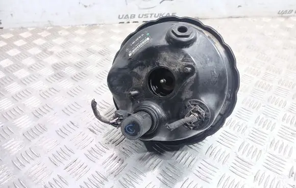 Mercedes-Benz C W203 Brake booster A0054300230