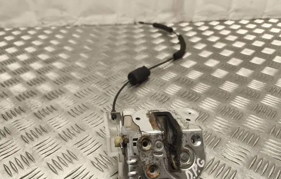 Mazda 5 Sliding door lock 