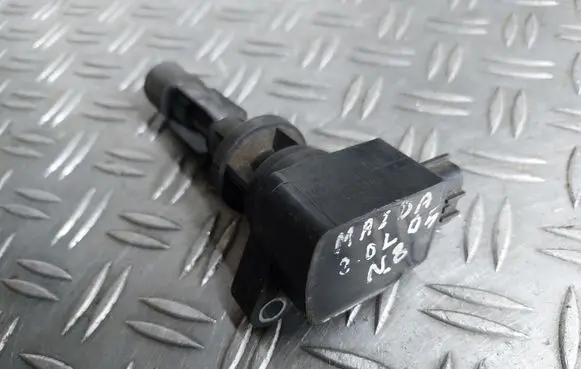 Mazda 3 I High voltage ignition coil 6M8G12A366 0997001061