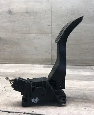 Volkswagen PASSAT B8 Accelerator throttle pedal 5Q1723503H