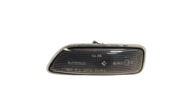 Volvo XC70 Front fender indicator light 8658945