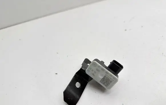 Mercedes-Benz GLE (W166 - C292) Airbag deployment crash/impact sensor A0009057600 10171103113