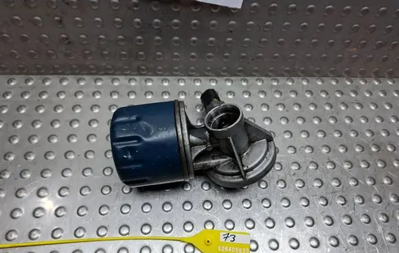 Nissan Qashqai Oil filter mounting bracket S26405633 056869B