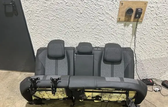 Peugeot 3008 II Rear seat 
