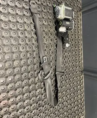 Front seatbelt