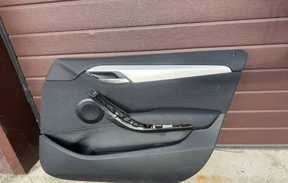 Front door card panel trim