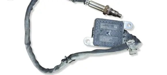 Mercedes-Benz B W247 Lambda probe sensor A0009058111