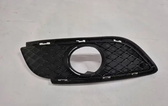 Mercedes-Benz B W246 W242 Front bumper lower grill A2468851222