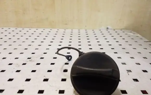 Ford Mondeo Mk III Fuel tank filler cap 