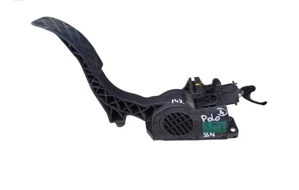 Volkswagen Polo IV 9N3 Accelerator throttle pedal 6Q1721503F