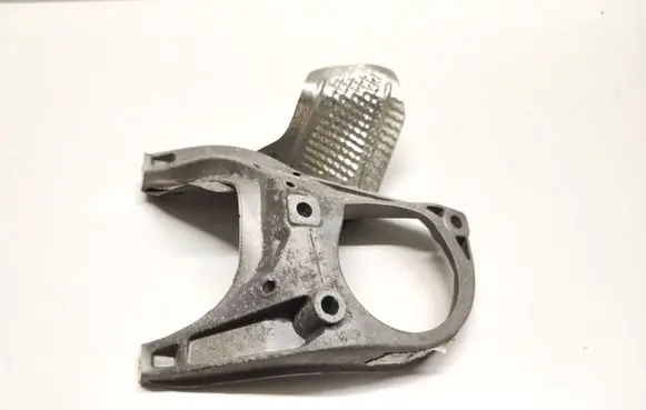 Porsche Macan (95B) Engine mounting bracket 95b399299 95b399331b