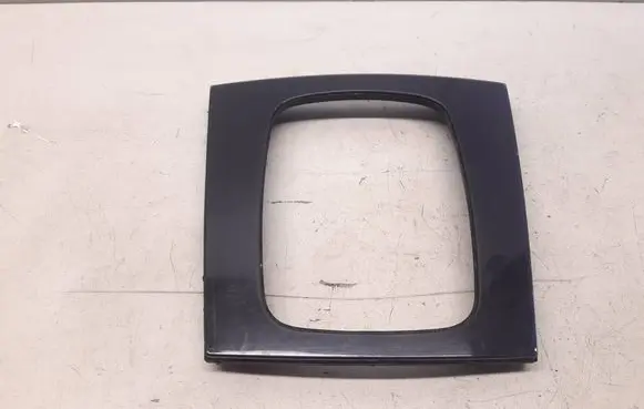 Audi A3 S3 8P Gear shifter surround trim plastic 8P0861261E 115570