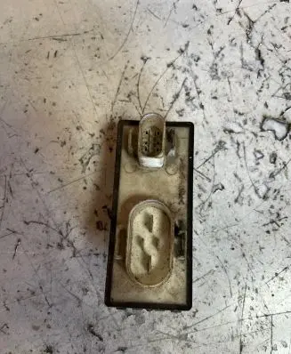 Ford Galaxy Coolant fan relay 95VW8653AA 7MO000317