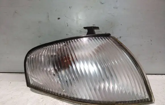 Mazda 323 Front indicator light 082161538R 083161506R