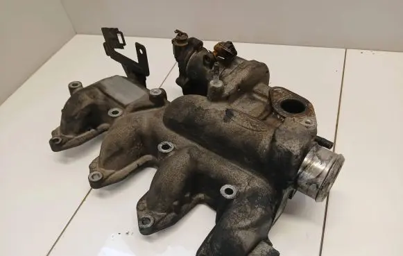 Ford Mondeo MK IV Intake manifold 4m5q9424cc