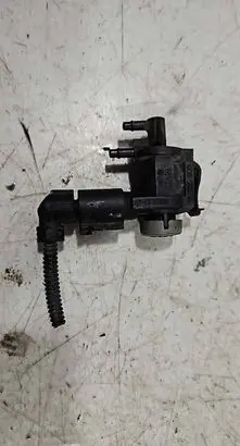 Volkswagen Tiguan Turbo solenoid valve 1K0906283A