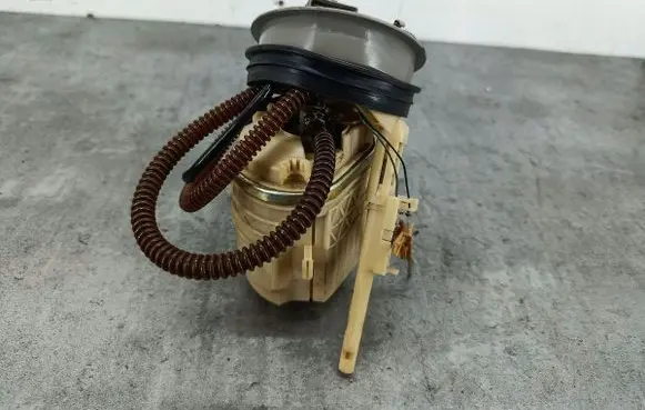 Volkswagen Golf III In-tank fuel pump