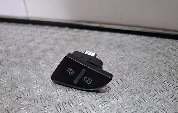 Audi A4 S4 B8 8K Central locking switch button 8K2962108A