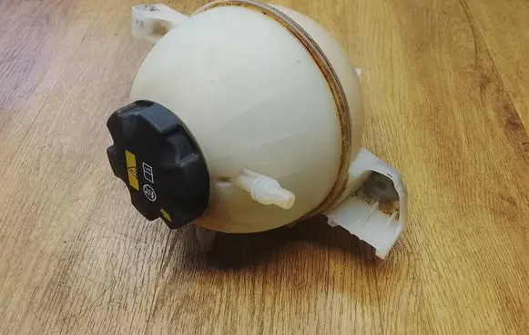 BMW X3 G01 Coolant expansion tank/reservoir 8742660 17138742660