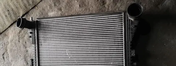 Volkswagen Touran I Intercooler radiator