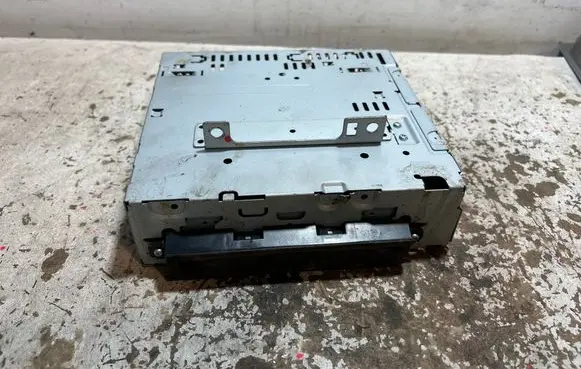 Volvo V50 CD/DVD changer 307325861 14996