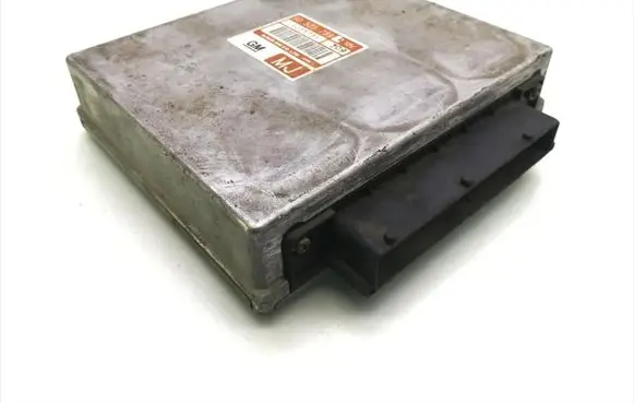 Opel Vectra B Engine control unit/module 90505789E LD035731