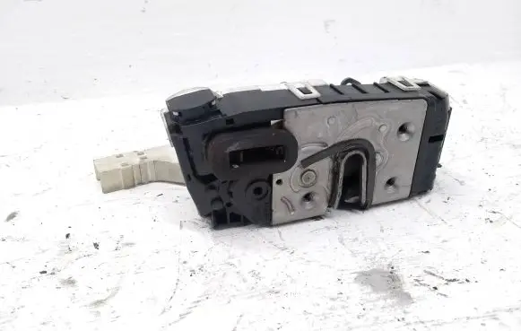 Volkswagen Crafter Sliding door lock A9067303535