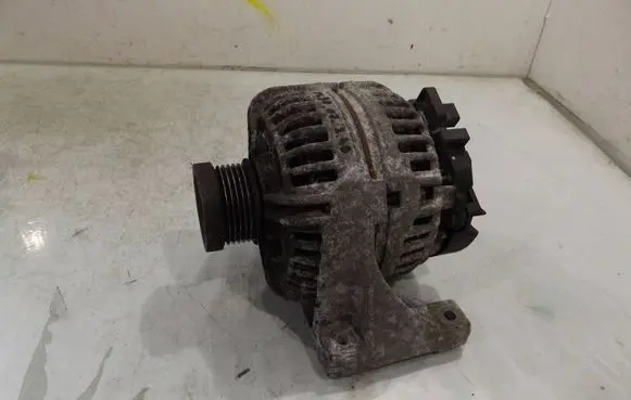 Volvo XC90 Generator/alternator 30667787