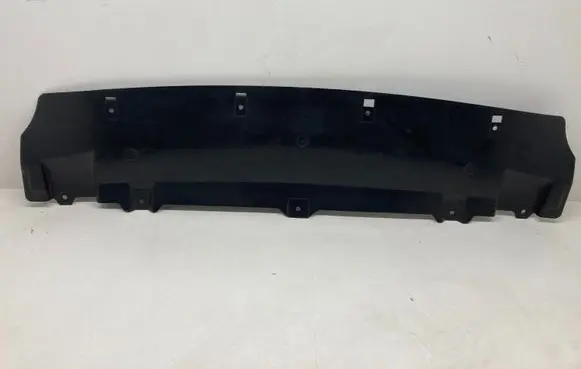 Volvo XC60 Front bumper skid plate/under tray 51905276