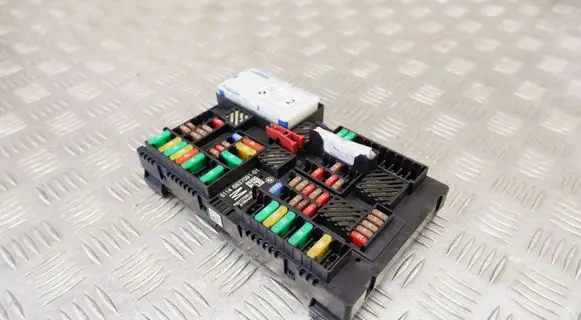 BMW 7 G11 G12 Fuse module 6837091 6839218