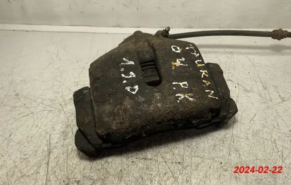 Volkswagen Touran I Front brake caliper