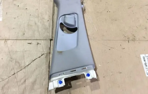 Hyundai i40 (B) pillar trim (top) 858403Z000