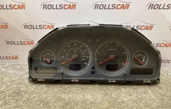Volvo V70 Speedometer (instrument cluster) 30746112 8673802 8602886