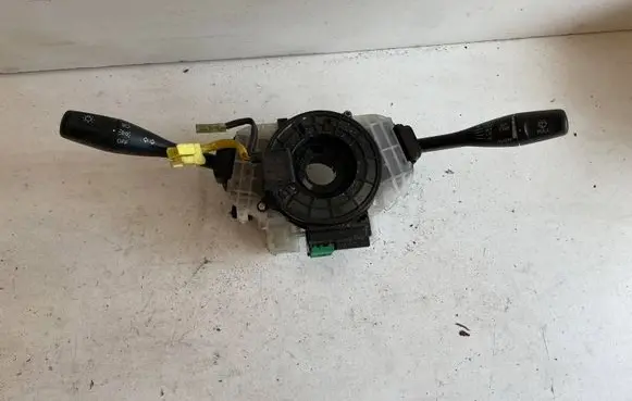 Mitsubishi Lancer Wiper turn signal indicator stalk/switch 8600A048