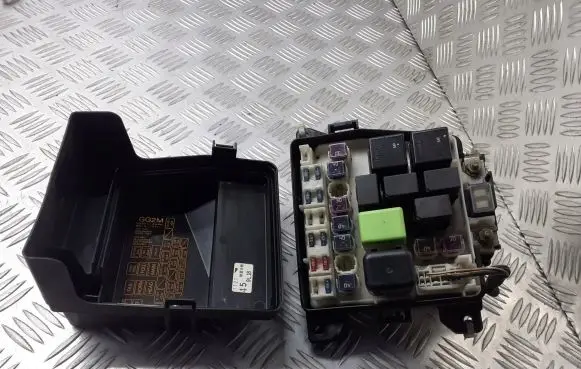 Mazda 626 Fuse box set