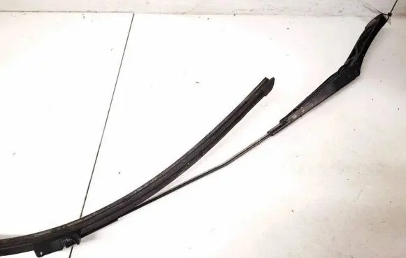 Volkswagen Golf Plus Front wiper blade arm 5m0955409