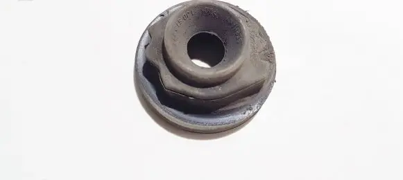 Audi TT Mk1 Front coil spring rubber mount 1j0512149b
