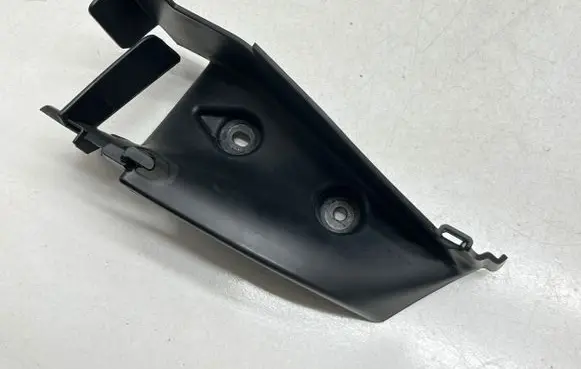 Land Rover Range Rover Evoque L538 Seat belt trim BJ32613K37BW