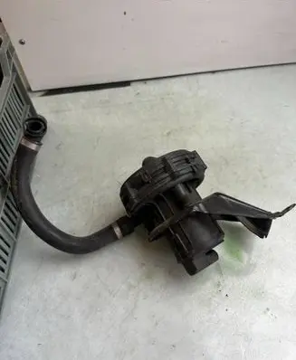 BMW 3 E46 Secondary air pump 1715347