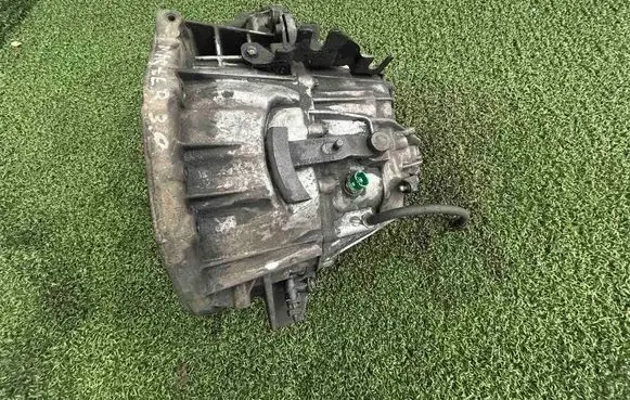Manual 6 speed gearbox