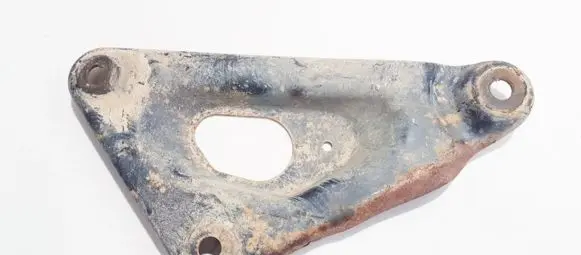 Opel Vectra C Engine mounting bracket
