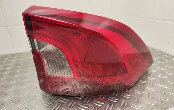Volvo S60 Rear/tail lights 31395931 21510203 V0V0S60LDX