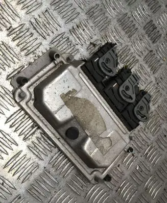 Peugeot 206+ Engine control unit/module 0261207477 9656659380 1039S06440