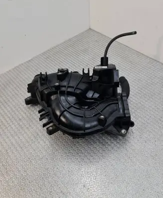 KIA Sportage Intake manifold 2B760