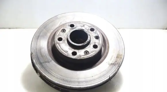 Peugeot 308 Front wheel hub spindle knuckle